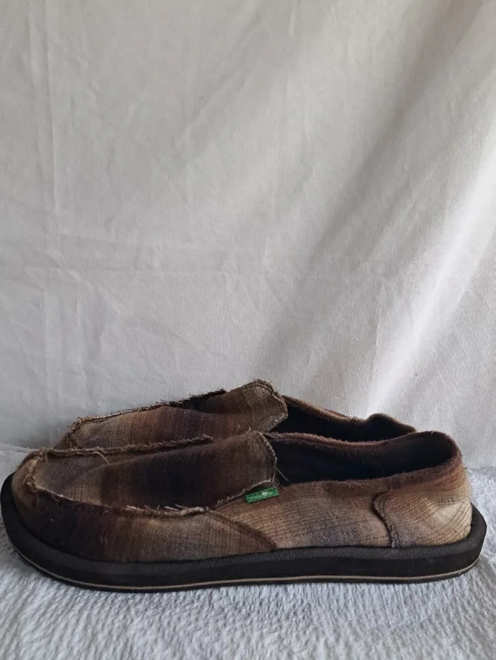 Sanuk comfortable men